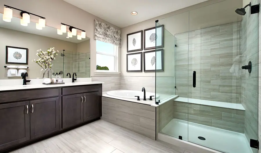 Owner's bathroom of the Slate model home